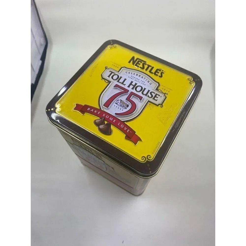 Beauty and the Beast Nestle Collector's Tin Can Walt Disney 1996